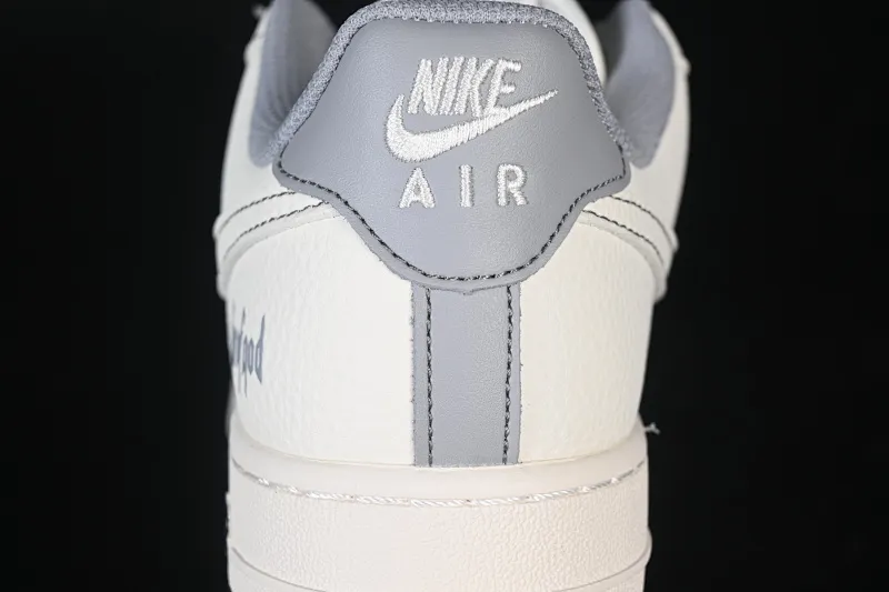 All Categories Nk Air Force 1 Air Force Series Nk Air Force 1 Low Air Force Low NIke Air Force 1'07 Low Joint Beige Black Starry Air Force 1 Low-top Casual Sneakers JP8028-008